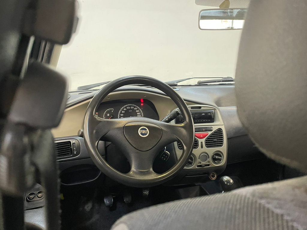 Fiat Siena Cinza