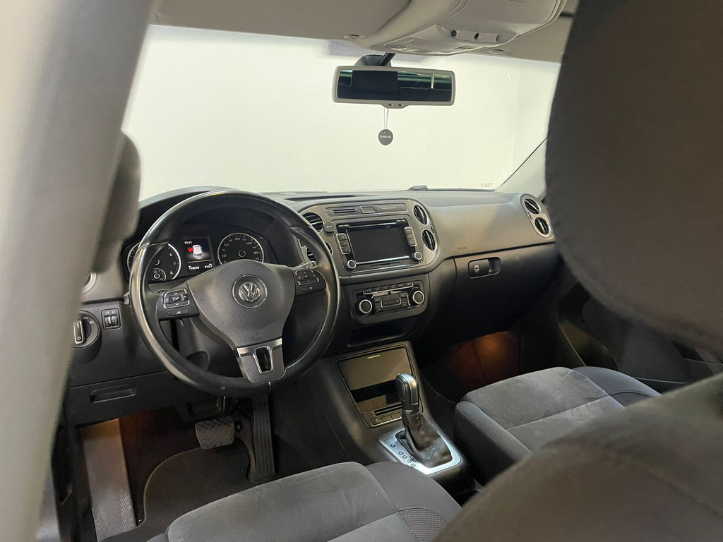 Volkswagen Tiguan Preto
