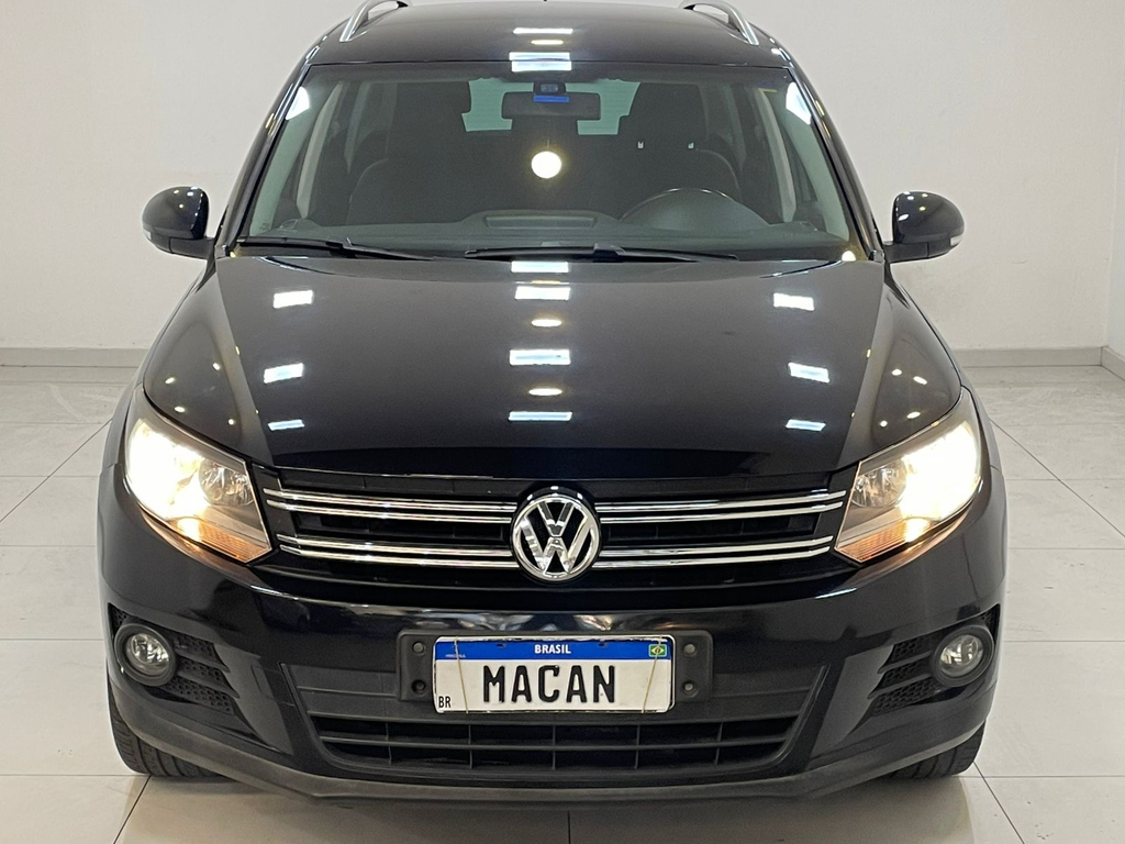 Volkswagen Tiguan Preto