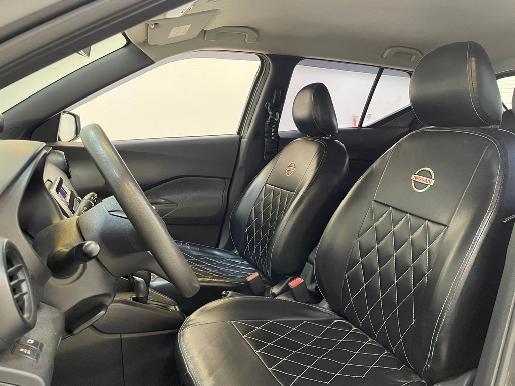 Nissan Kicks Cinza