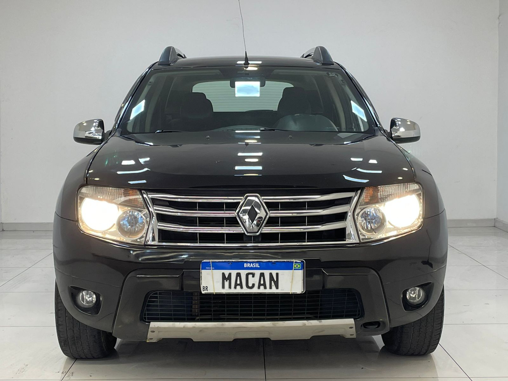Renault Duster Preto