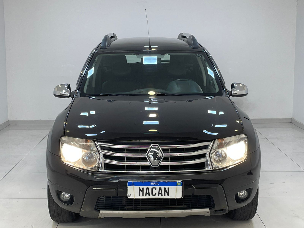 Renault Duster Preto