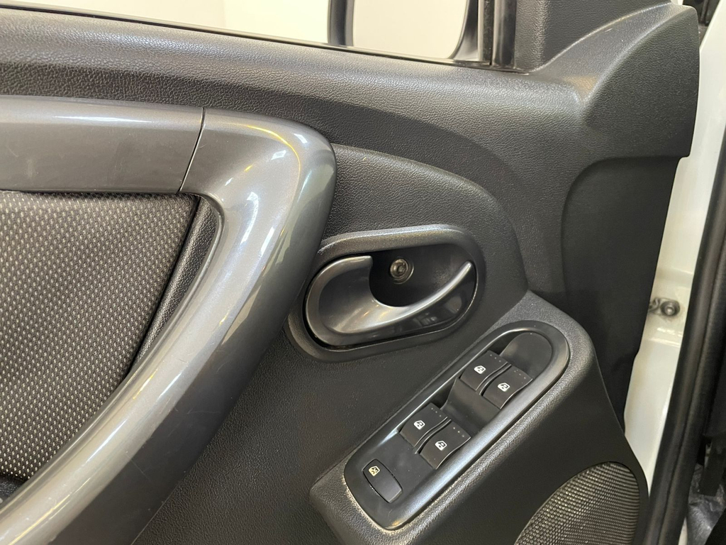 Renault Duster Branco