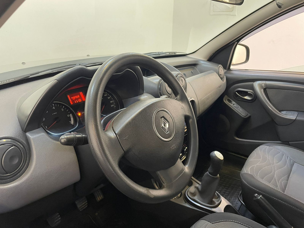 Renault Duster Prata