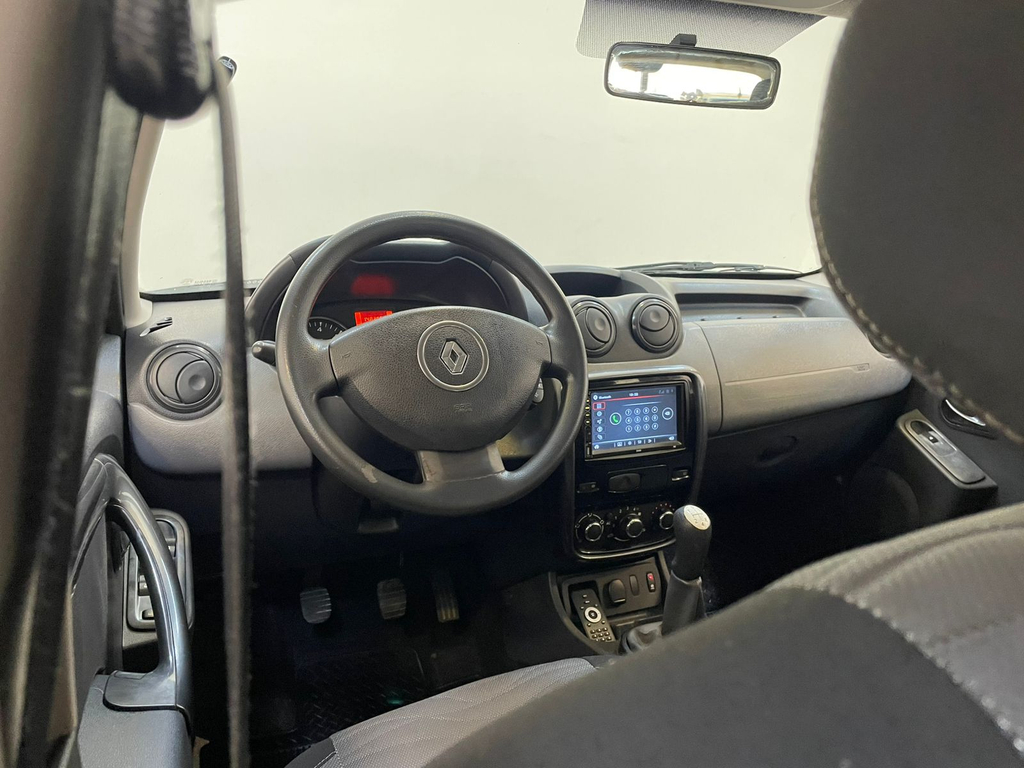 Renault Duster Prata