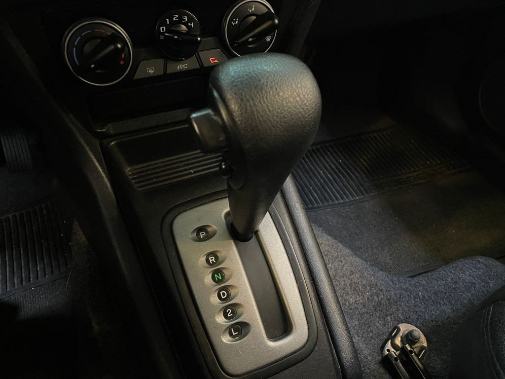 Mitsubishi Pajero Branco
