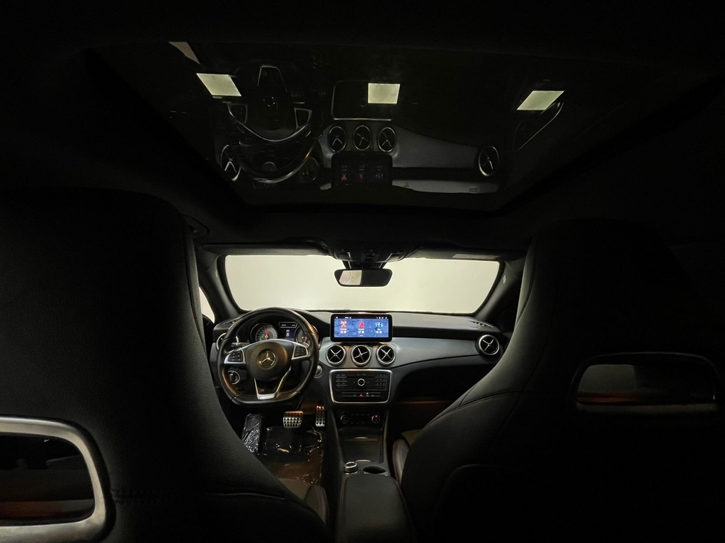 Mercedes Benz GLA-250 Preto
