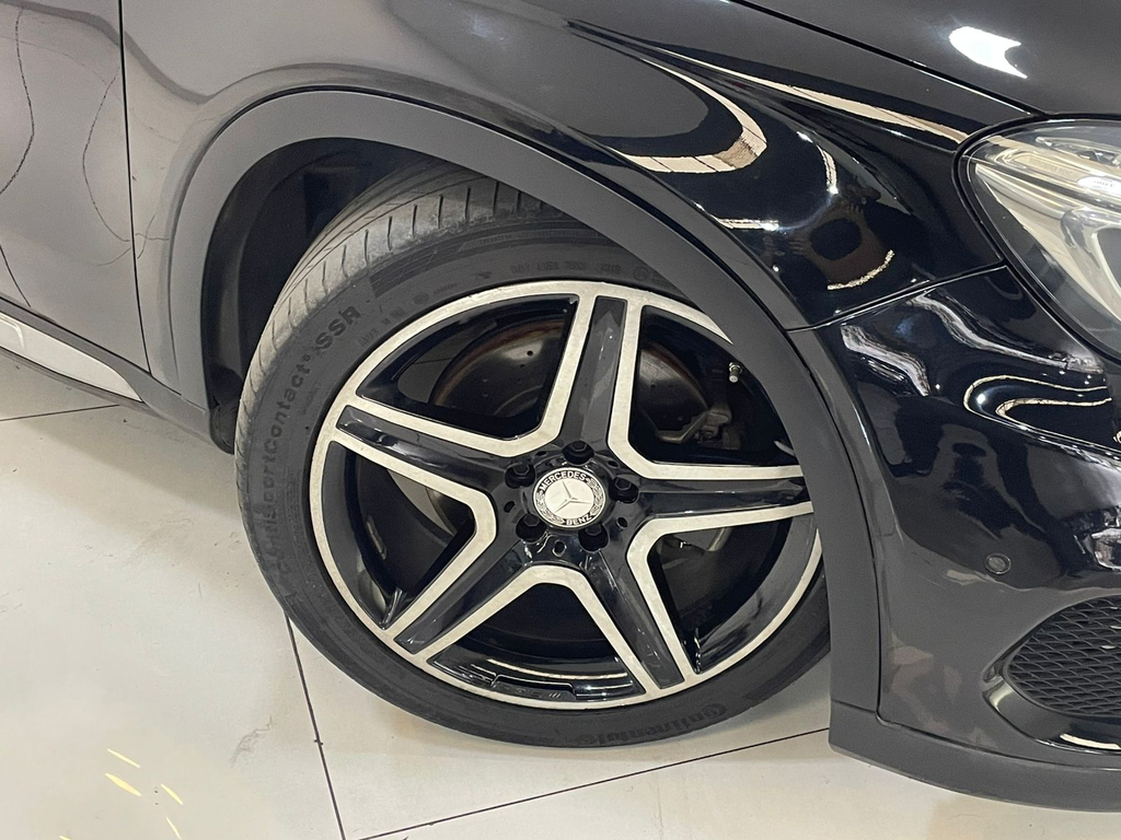 Mercedes Benz GLA-250 Preto