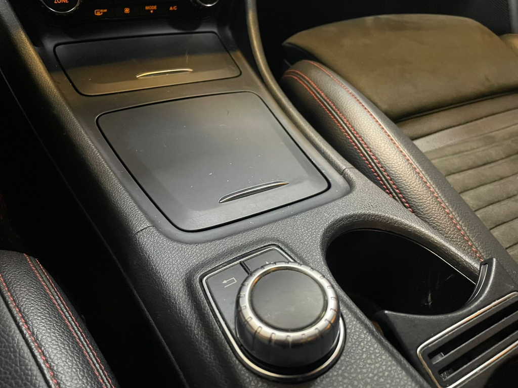 Mercedes Benz GLA-250 Preto