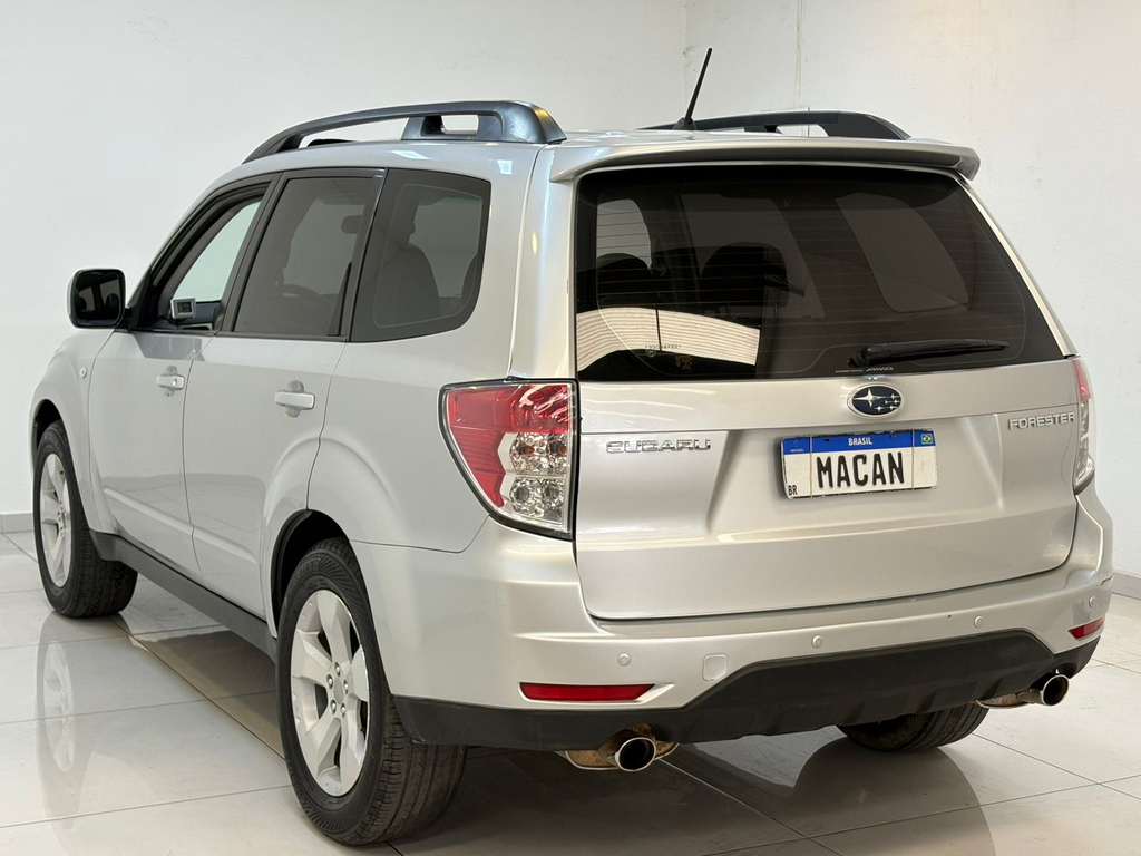 Subaru Forester Prata