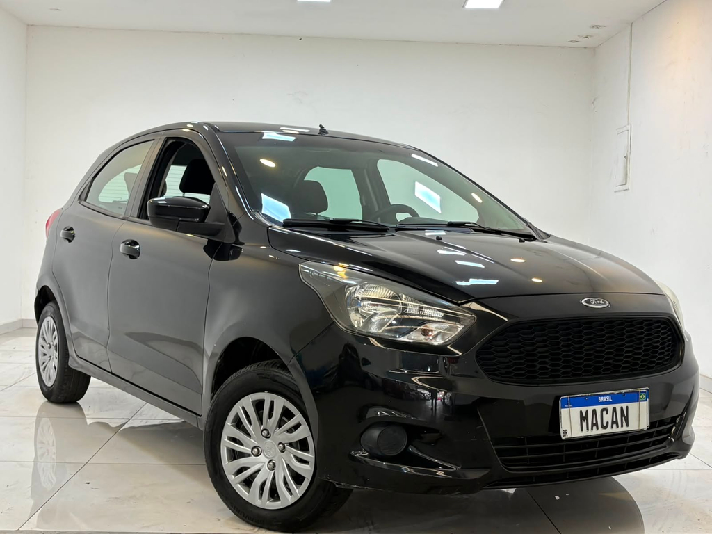 Ford Ka+ Preto