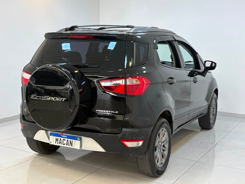 Ford EcoSport Preto
