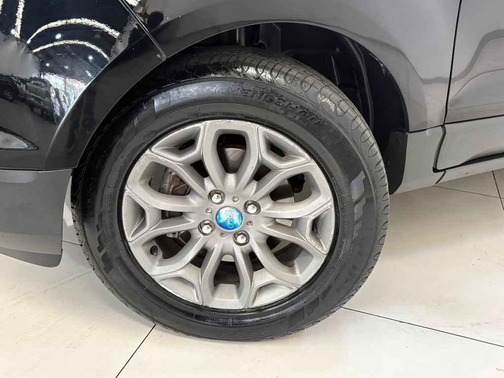 Ford EcoSport Preto