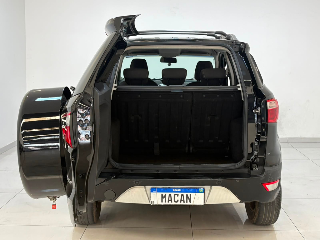 Ford EcoSport Preto