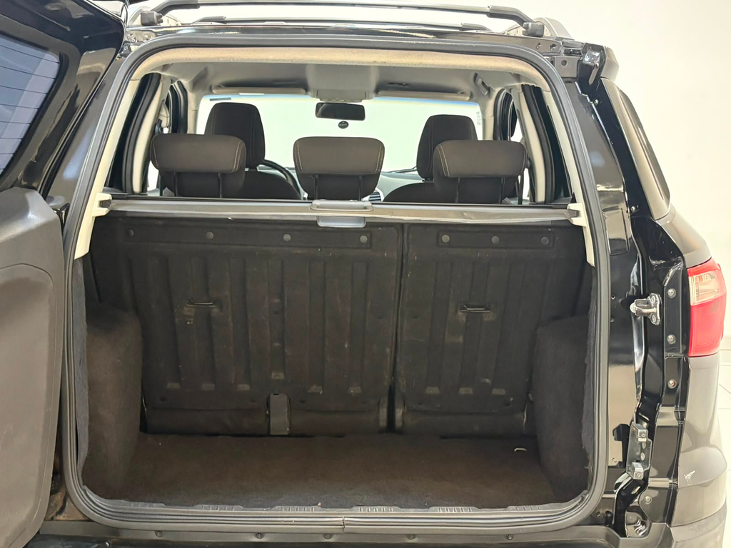Ford EcoSport Preto