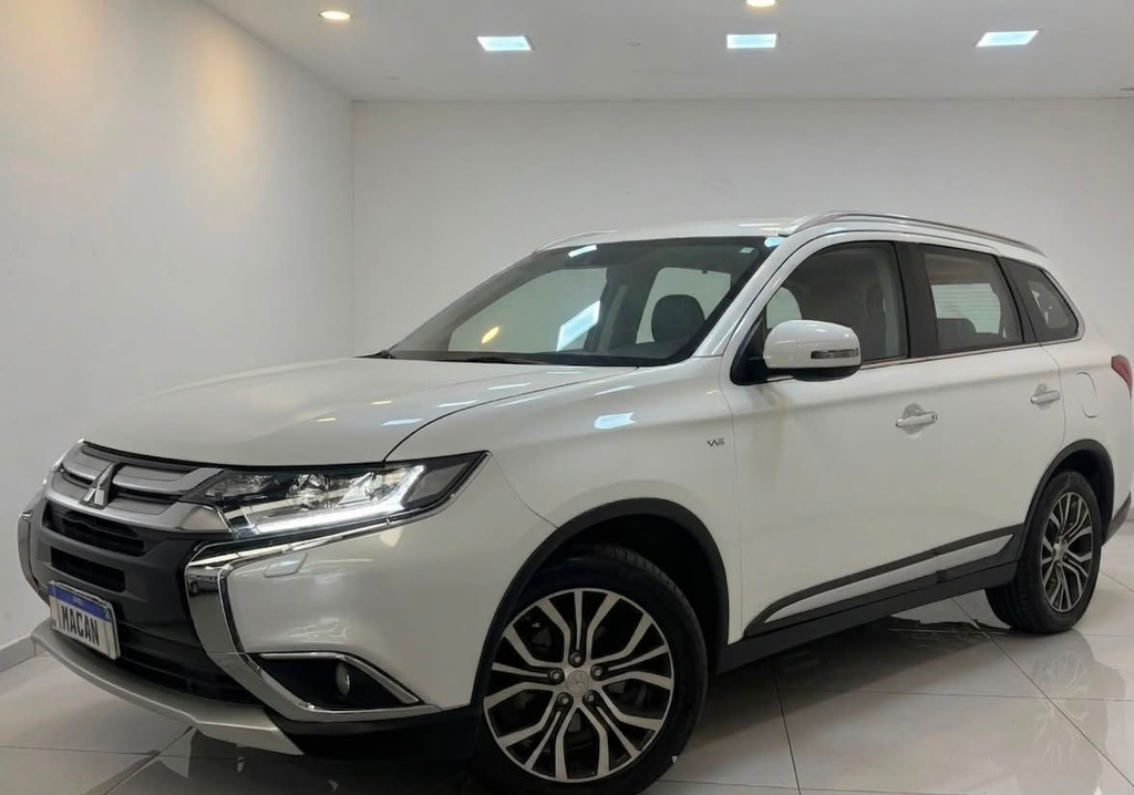 Mitsubishi Outlander Branco
