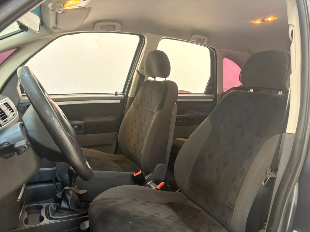 Chevrolet Meriva Cinza