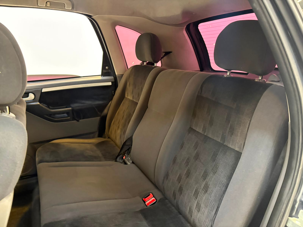 Chevrolet Meriva Cinza
