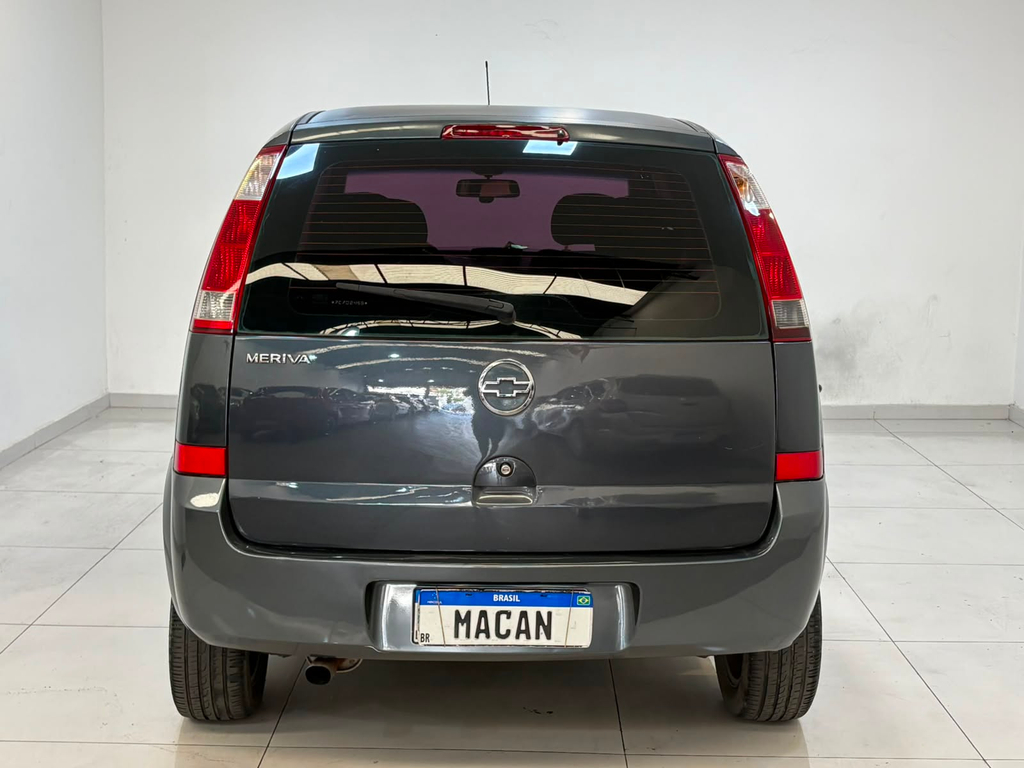 Chevrolet Meriva Cinza