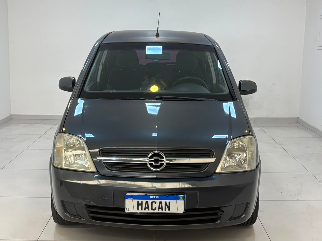 Chevrolet Meriva Cinza