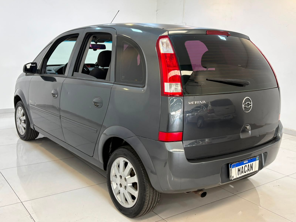 Chevrolet Meriva Cinza
