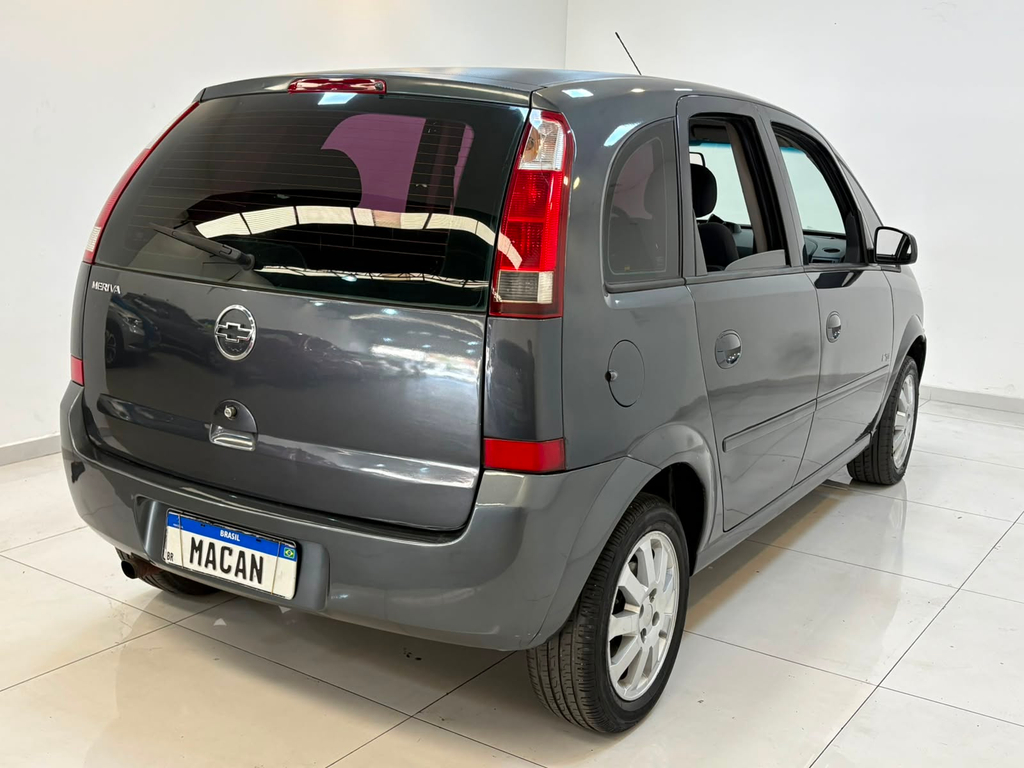 Chevrolet Meriva Cinza