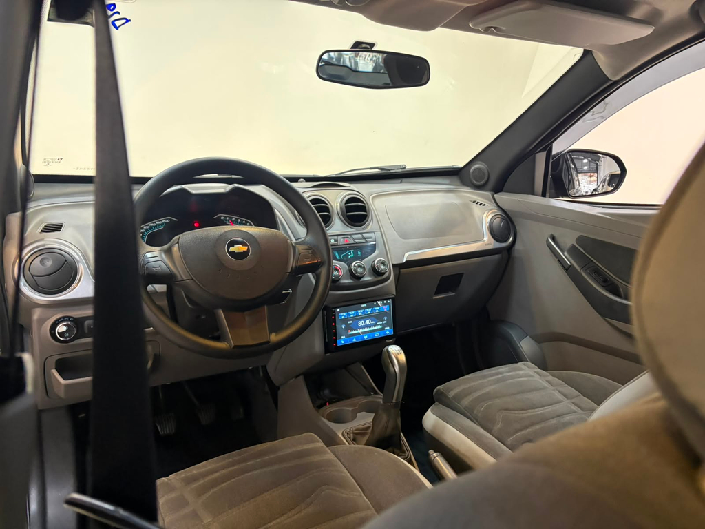 Chevrolet Agile Preto