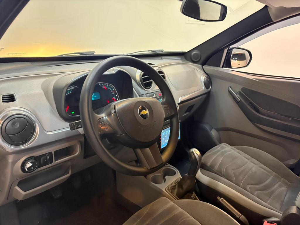 Chevrolet Agile Preto
