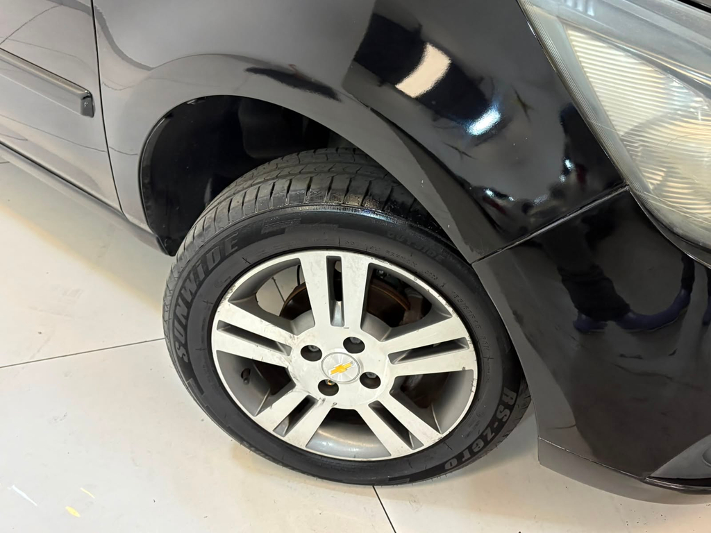 Chevrolet Agile Preto