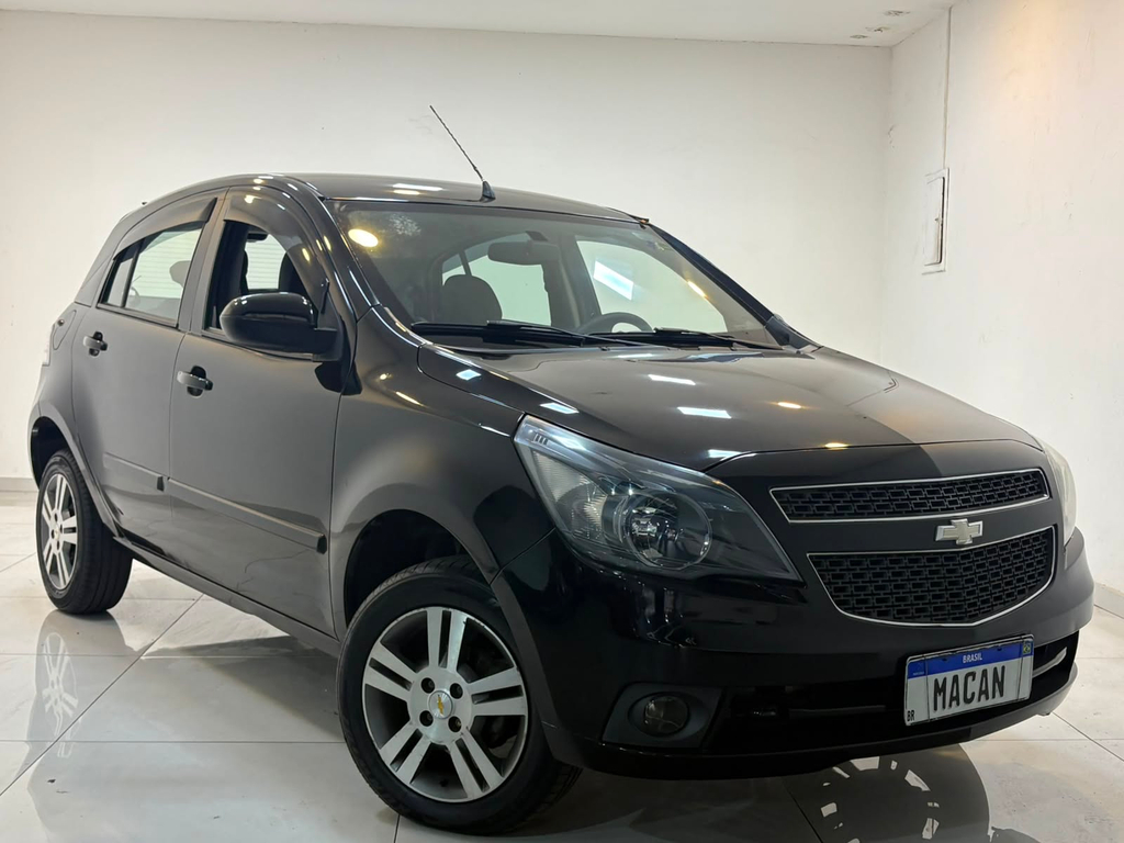 Chevrolet Agile Preto