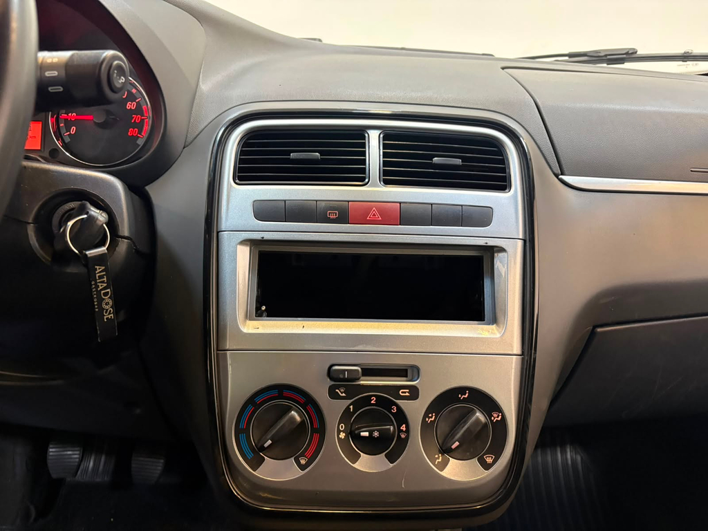 Fiat Punto Cinza