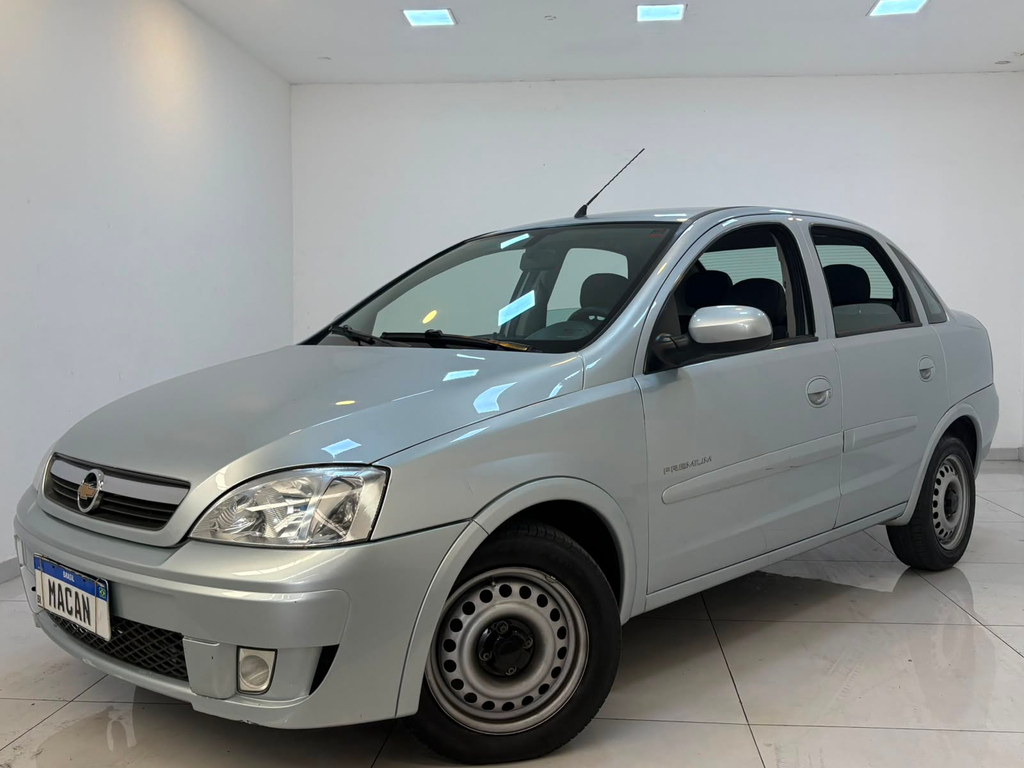 Chevrolet Corsa Sedan Prata