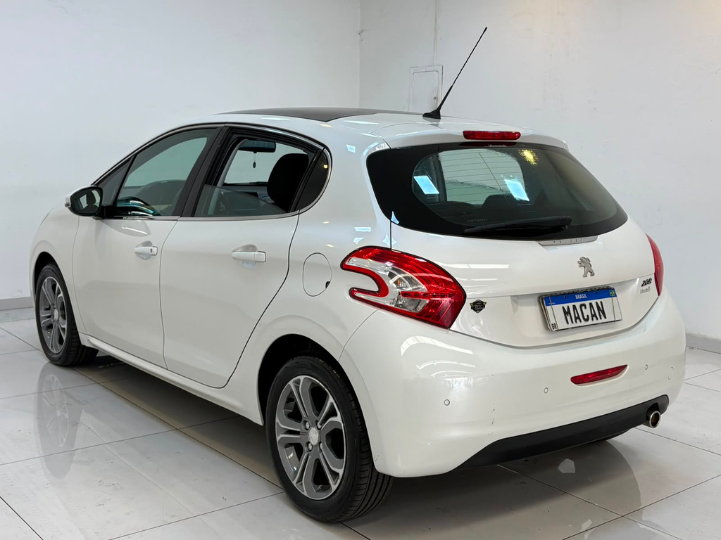 Peugeot 208 Branco