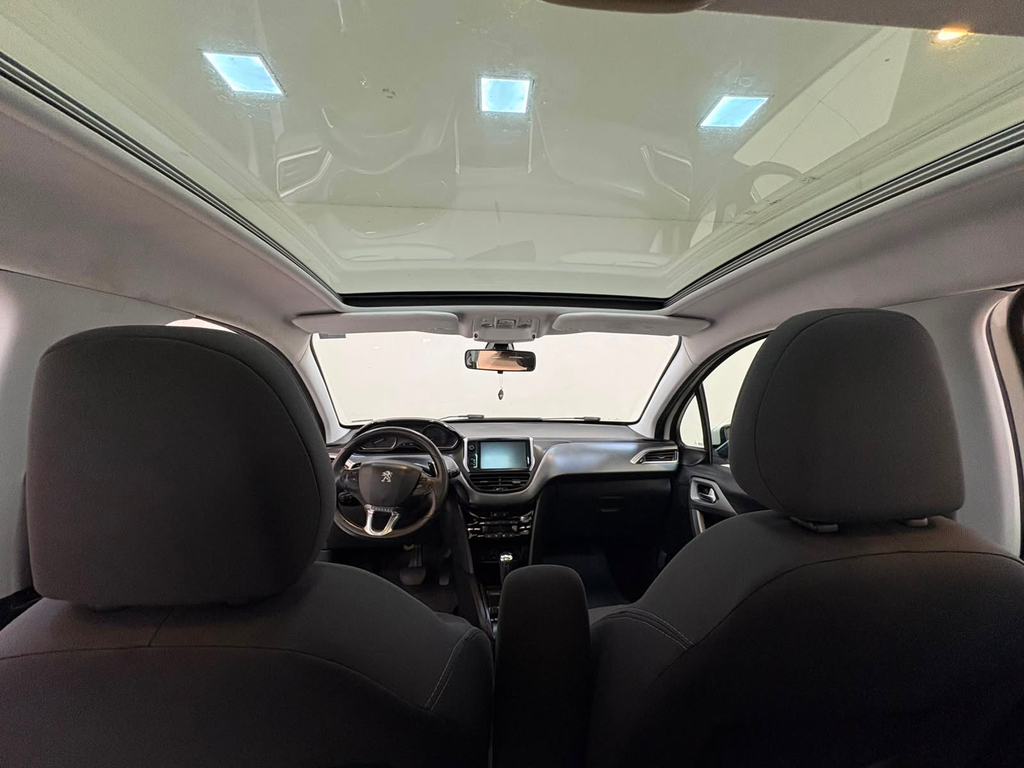Peugeot 208 Branco