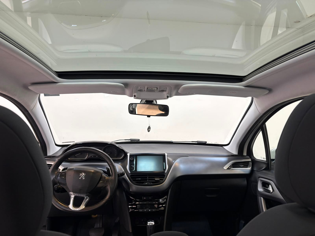 Peugeot 208 Branco