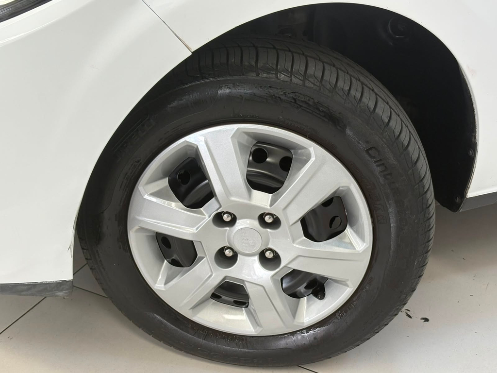 Chevrolet Onix Branco