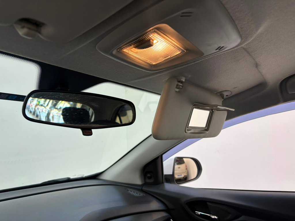 Chevrolet Onix Branco