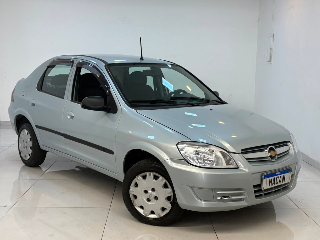 Chevrolet Prisma Prata