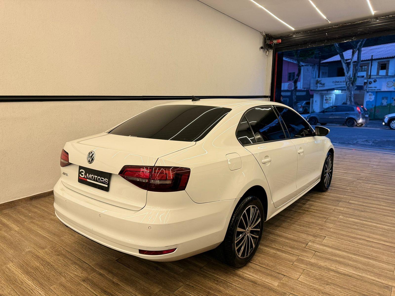 Volkswagen Jetta Branco