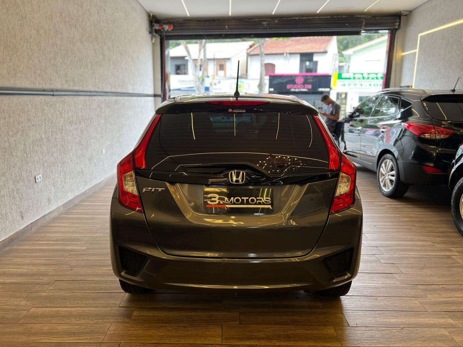 Honda Fit Cinza