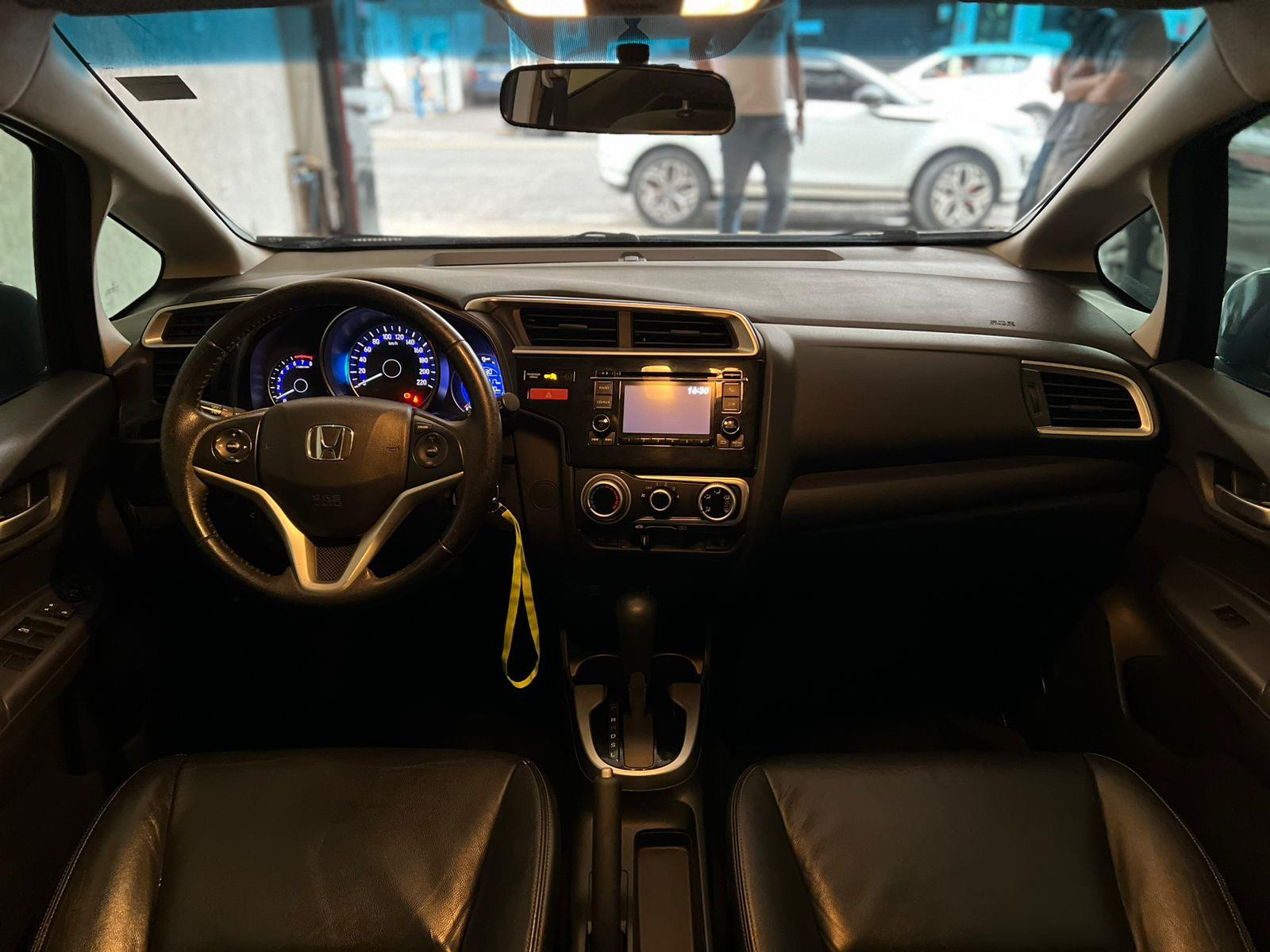 Honda Fit Cinza