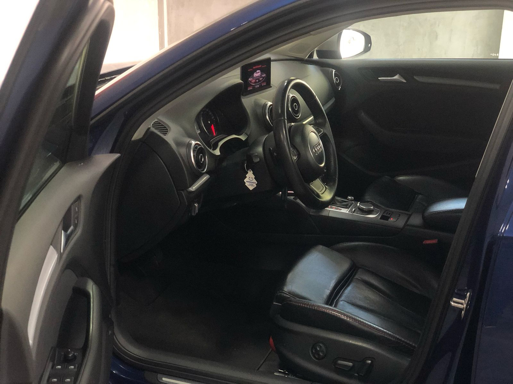 Audi A3 Azul