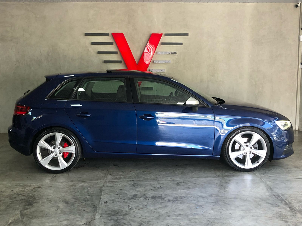Audi A3 Azul