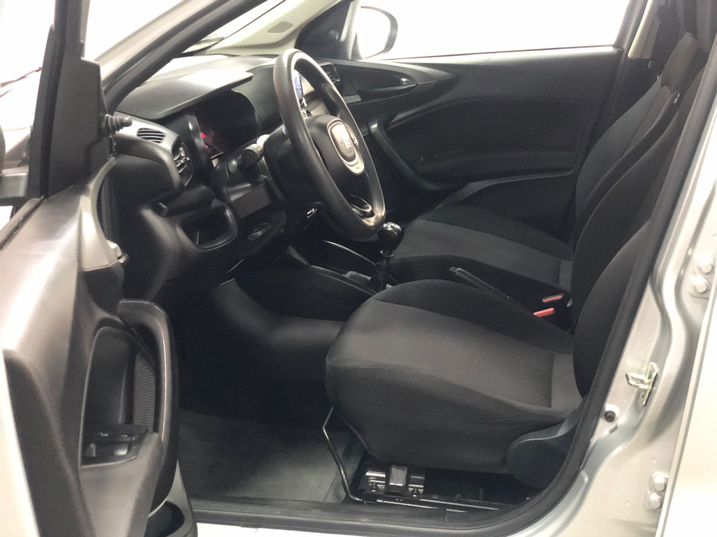 Fiat Argo Prata