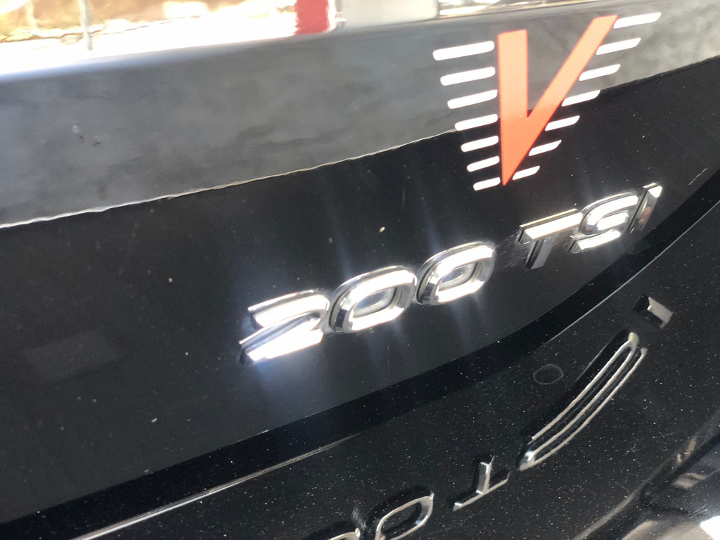 Volkswagen T-Cross Preto