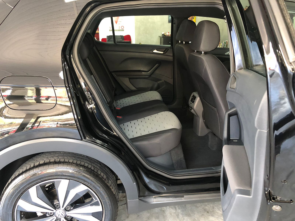 Volkswagen T-Cross Preto