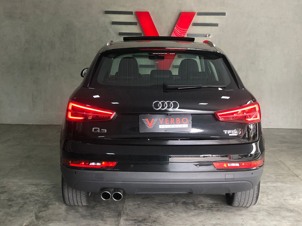 Audi Q3 Preto