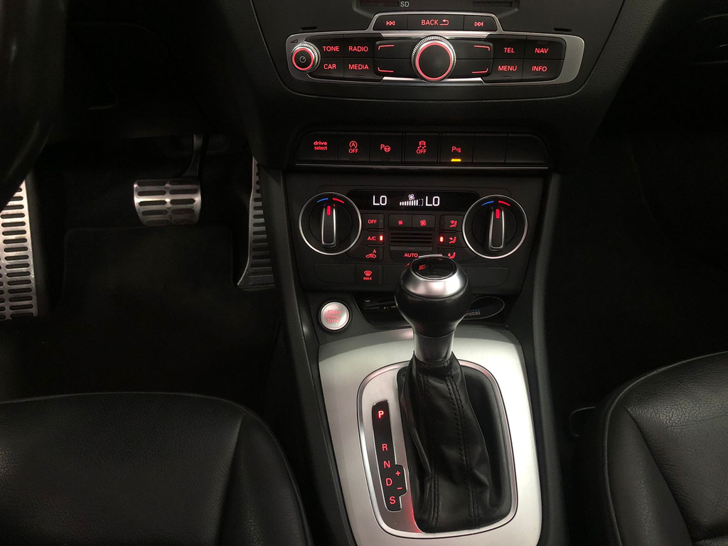 Audi Q3 Preto