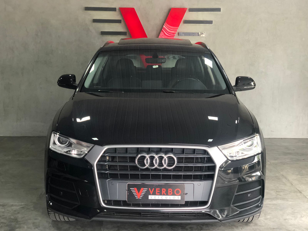 Audi Q3 Preto