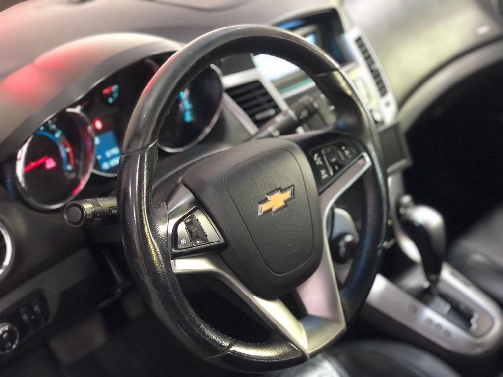 Chevrolet Cruze Cinza